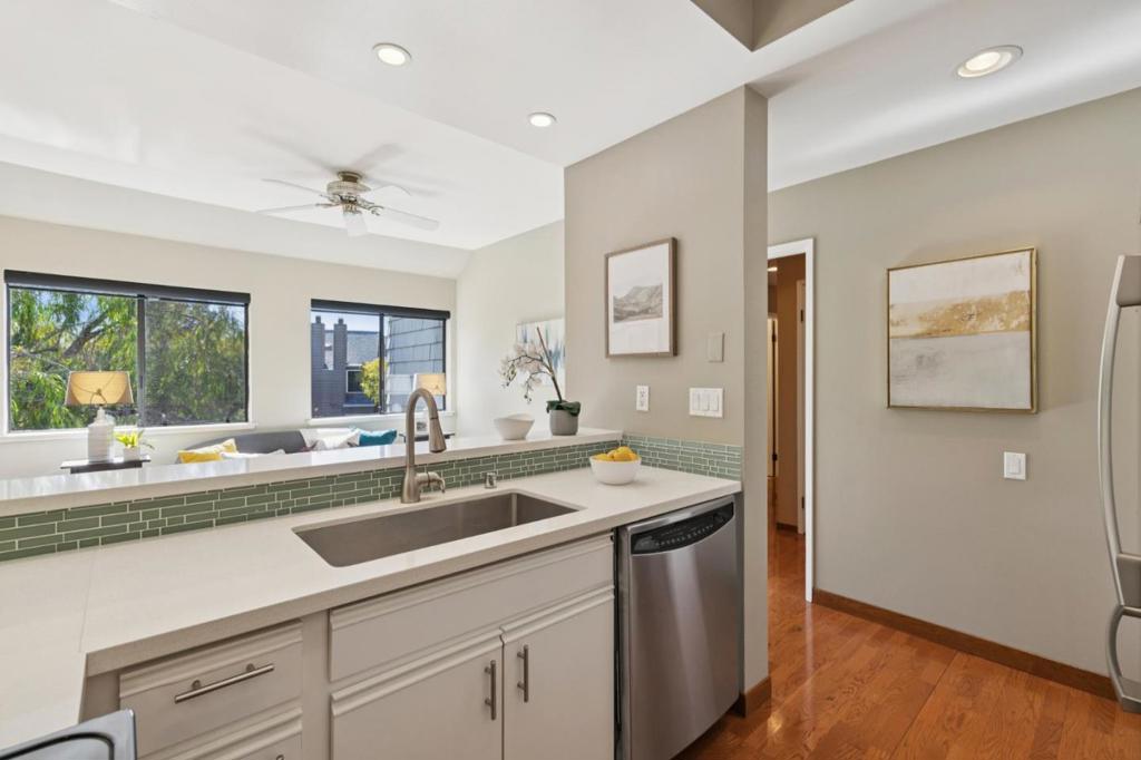 927 Shoreline Drive Property Photo 19