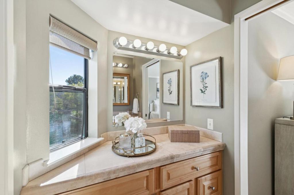 927 Shoreline Drive Property Photo 26