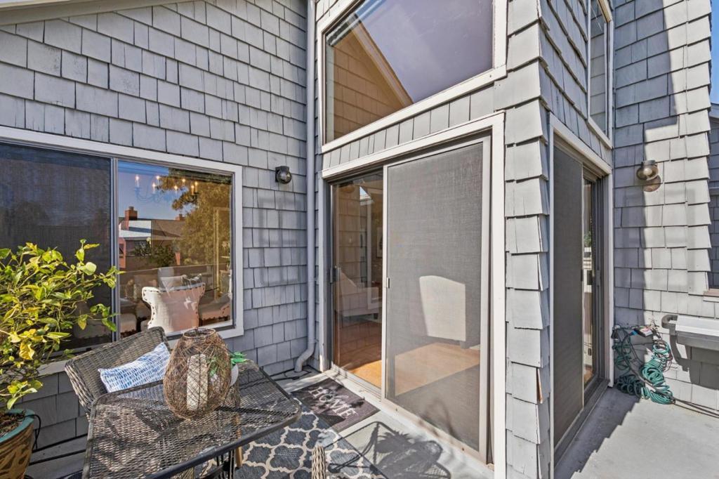 927 Shoreline Drive Property Photo 33