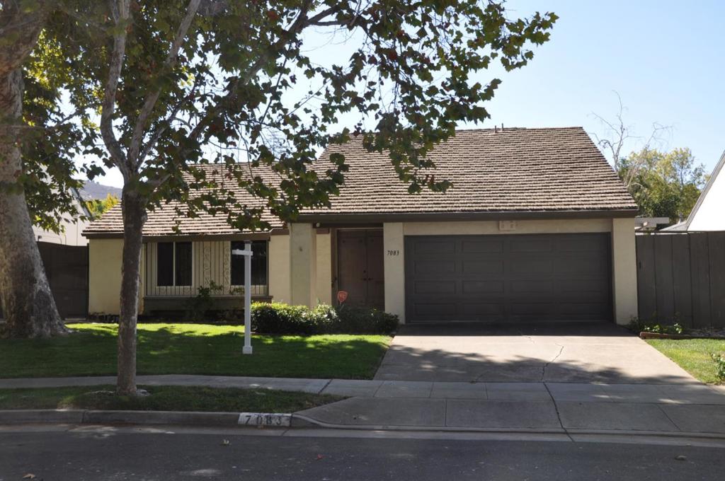 7083 Via Ramada Property Photo 1