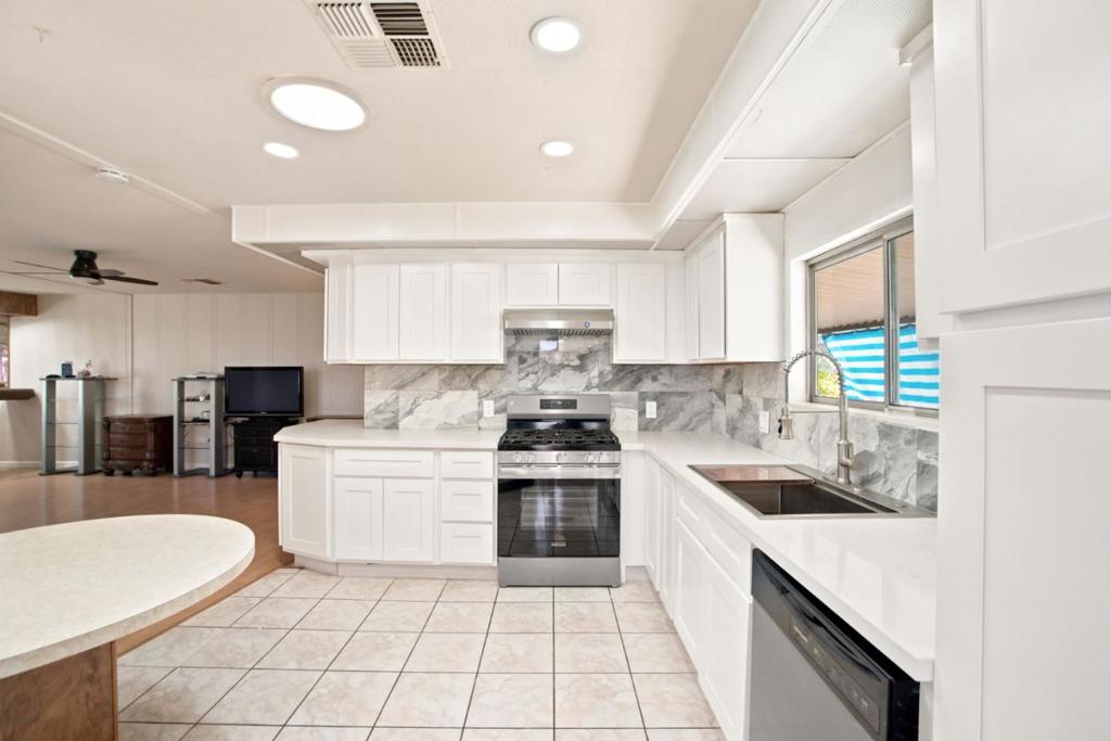 1845 Quimby Road 1845 Property Photo 4