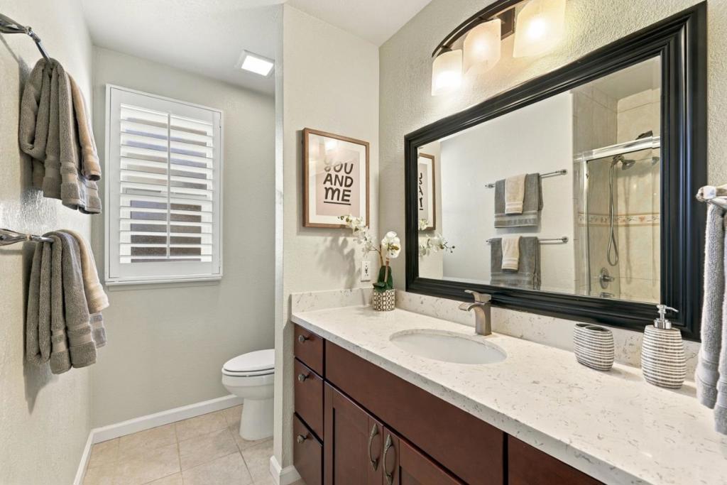 1054 Timber Crest Drive Property Photo 16