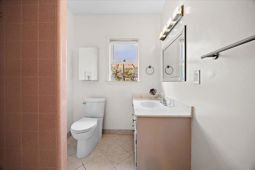 1321 Cabrillo Avenue Property Photo 20