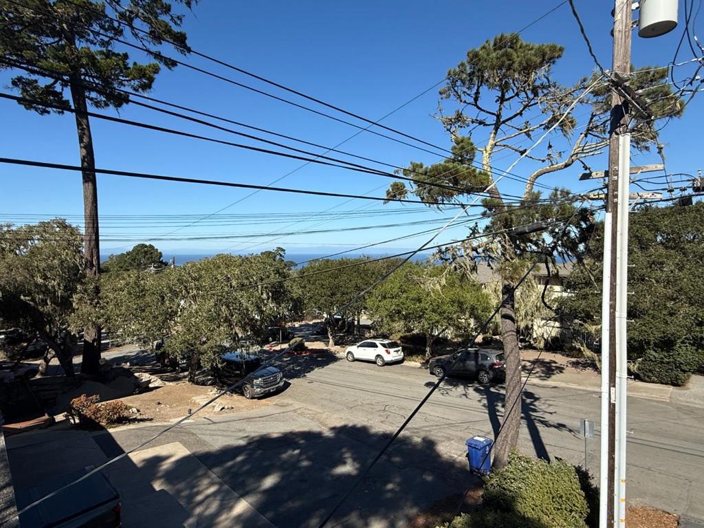 851 Lyndon Street Property Photo 2