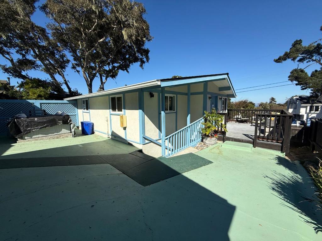 851 Lyndon Street Property Photo 12