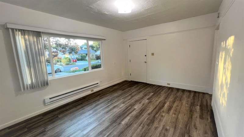 471 Franklin Street Property Photo 3