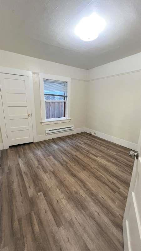 471 Franklin Street Property Photo 9