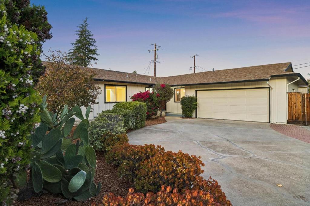 10770 Martinwood Way Property Photo 1
