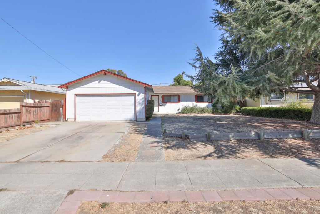 1392 Turlock Lane Property Photo 2