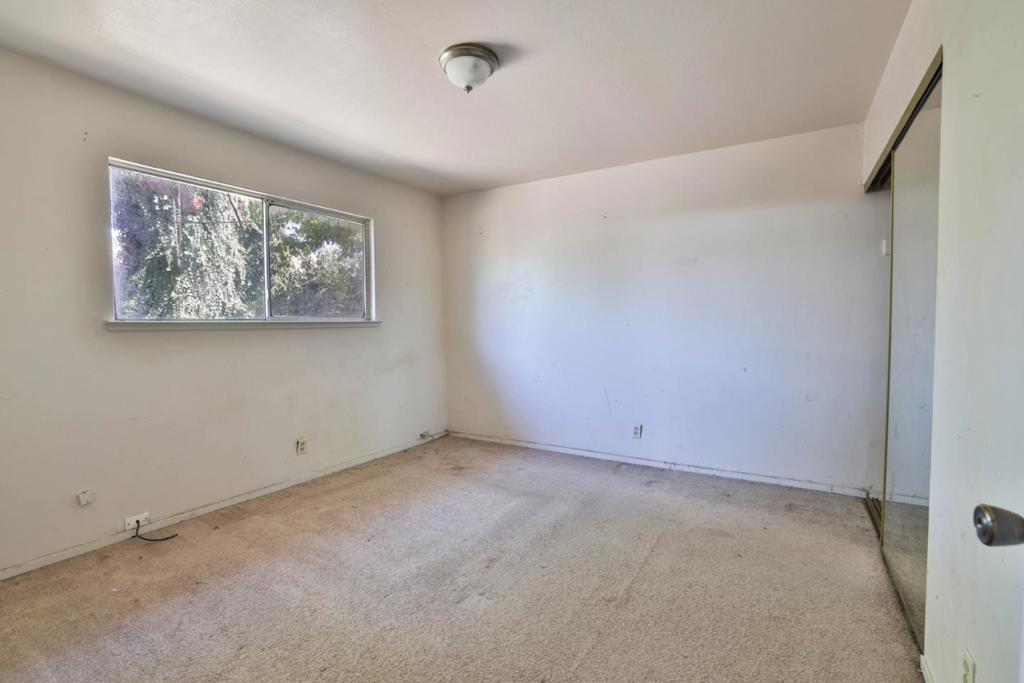 1392 Turlock Lane Property Photo 13