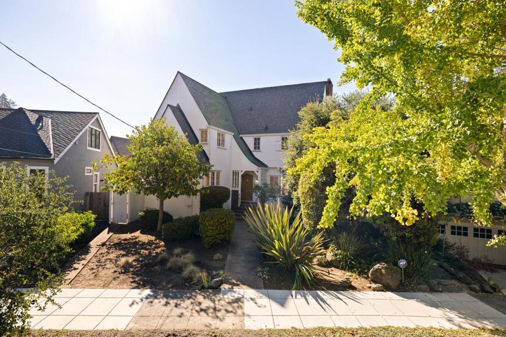 6007 Rockridge Boulevard Property Photo 2