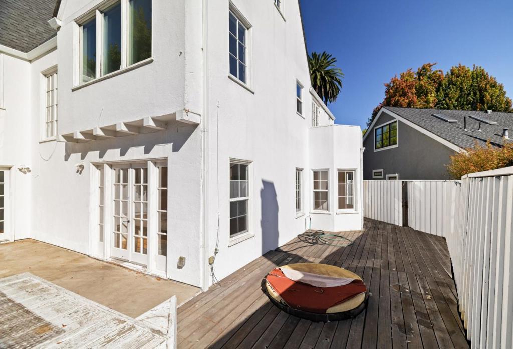 6007 Rockridge Boulevard Property Photo 26