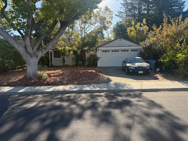343 Maclane Street Property Photo 2
