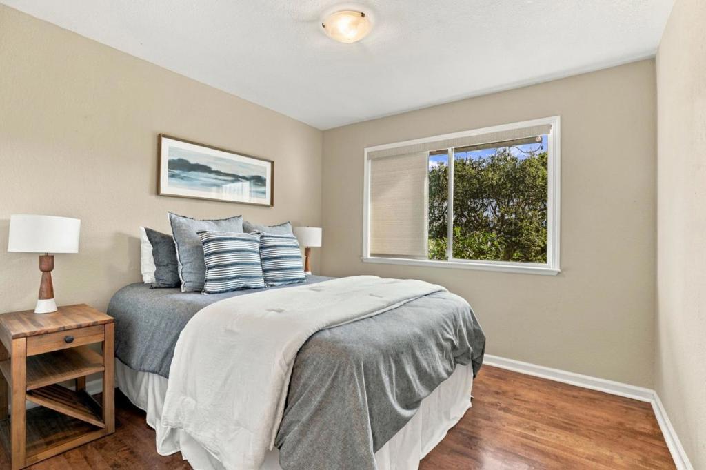 3035 Ribera Road Property Photo 24