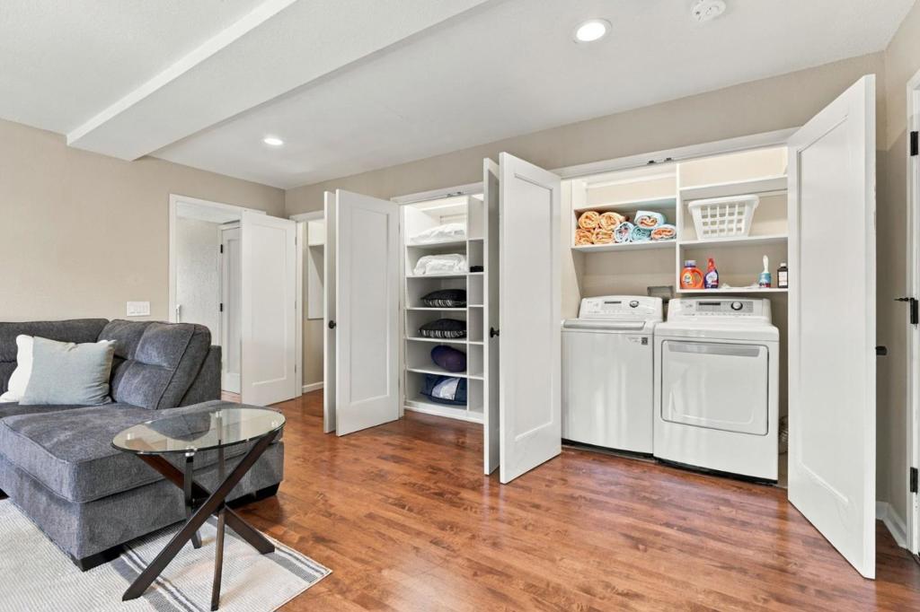 3035 Ribera Road Property Photo 33