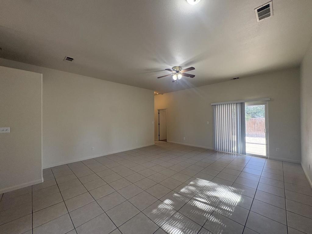 2962 Westminster Court Property Photo 5