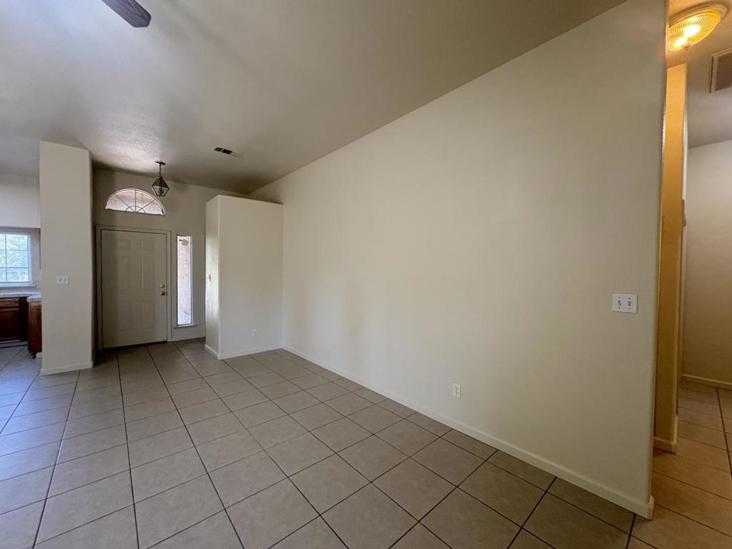 2962 Westminster Court Property Photo 10