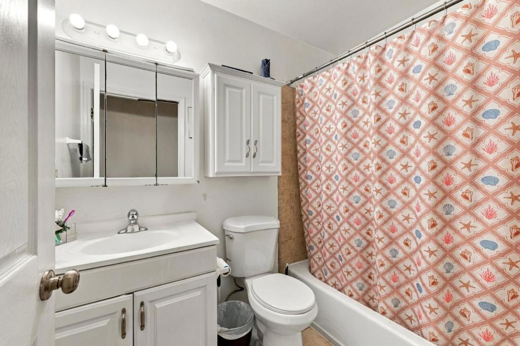1156 Ayala Drive Property Photo 9