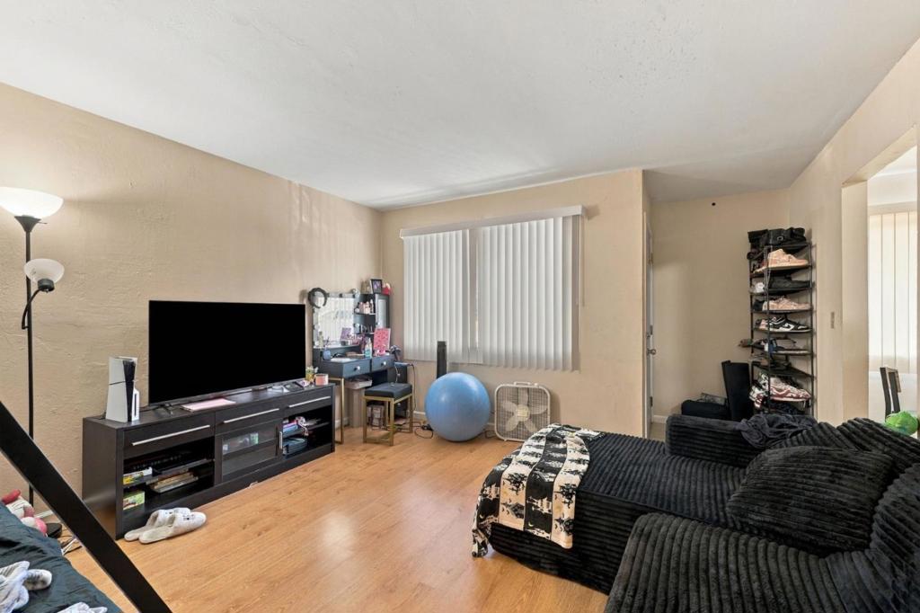 1156 Ayala Drive Property Photo 12