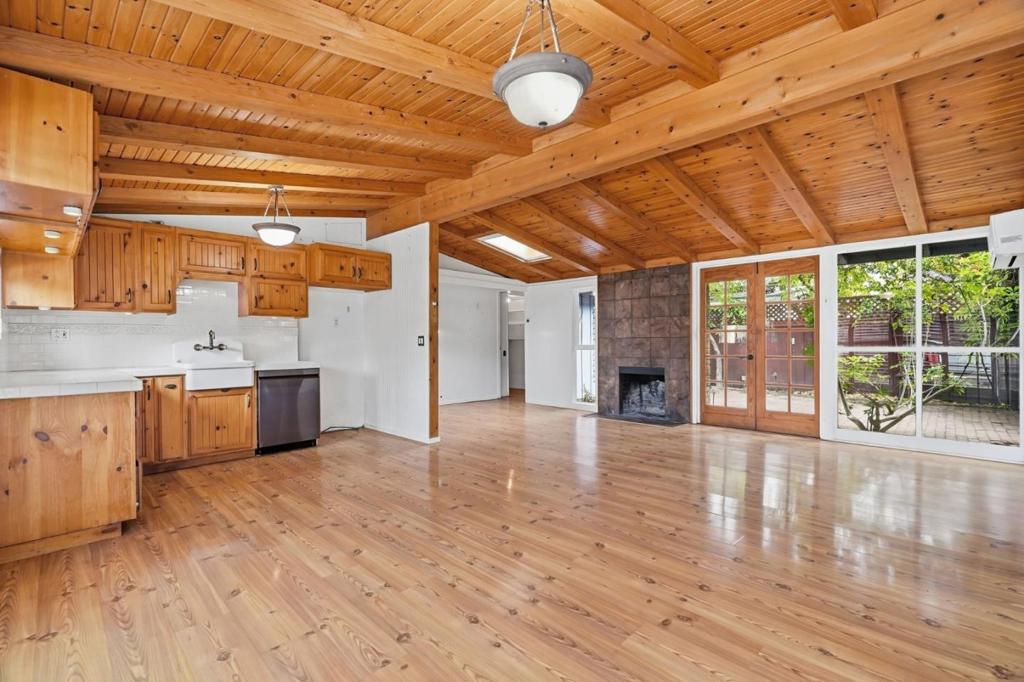 650 Ashton Avenue Property Photo 6