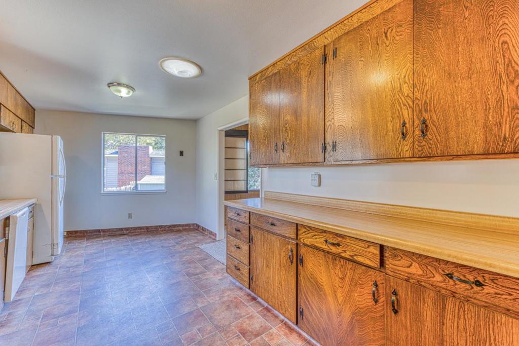 32 Carlton Drive Property Photo 11