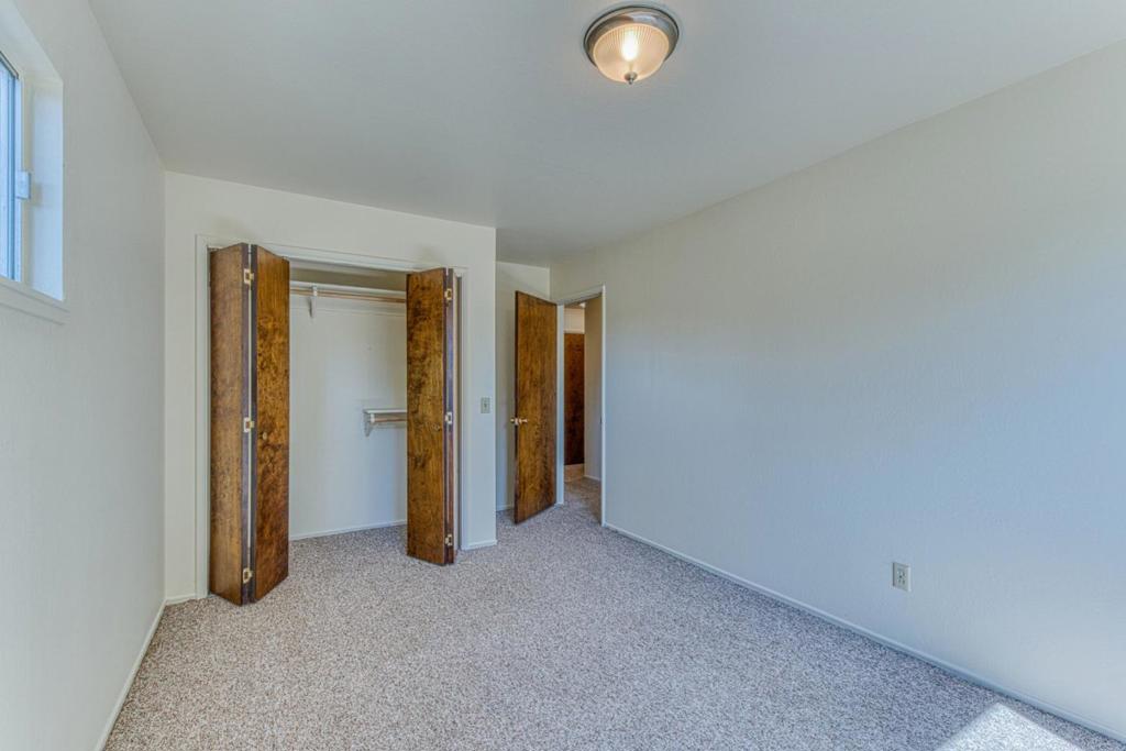 32 Carlton Drive Property Photo 16