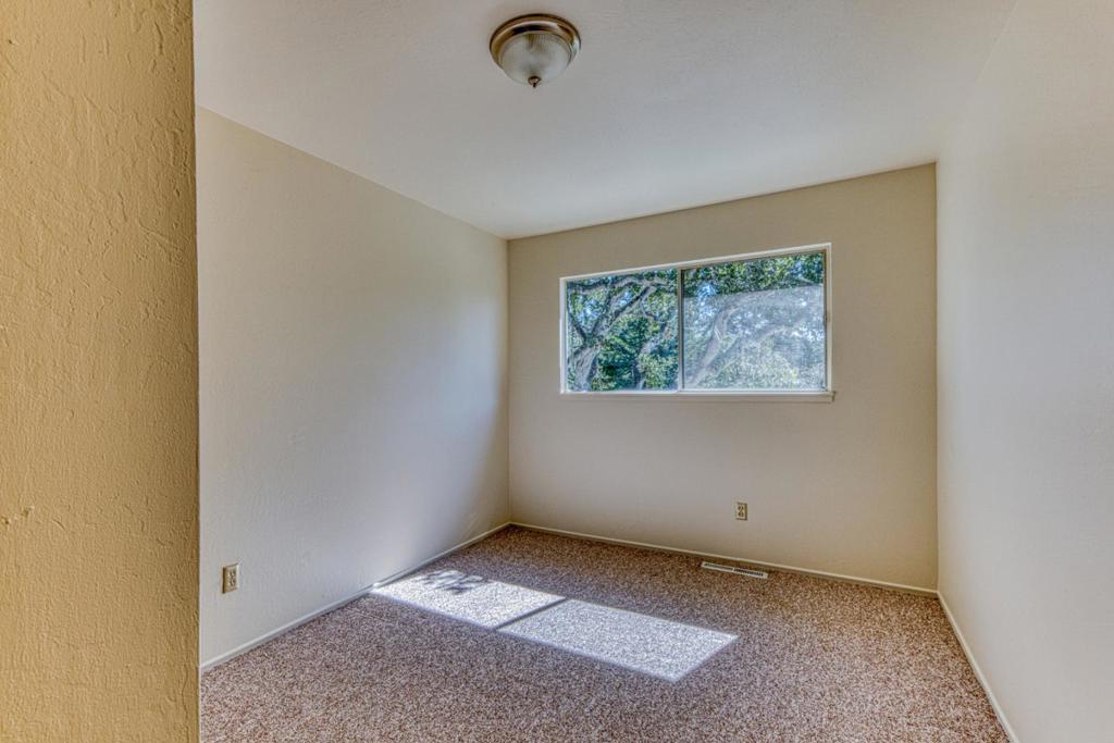 32 Carlton Drive Property Photo 17