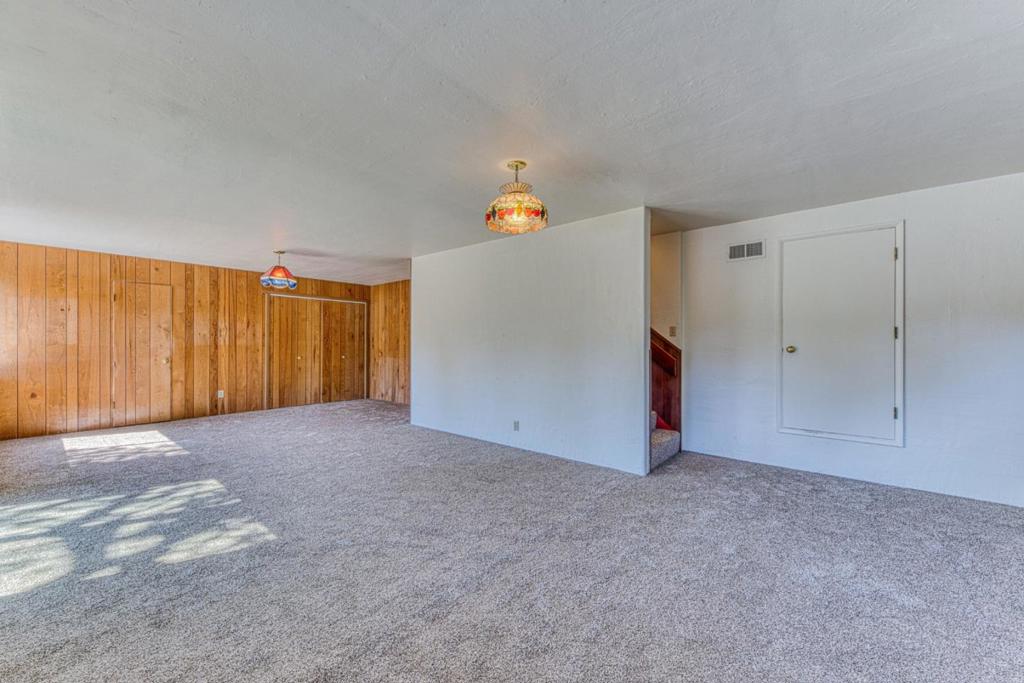 32 Carlton Drive Property Photo 24