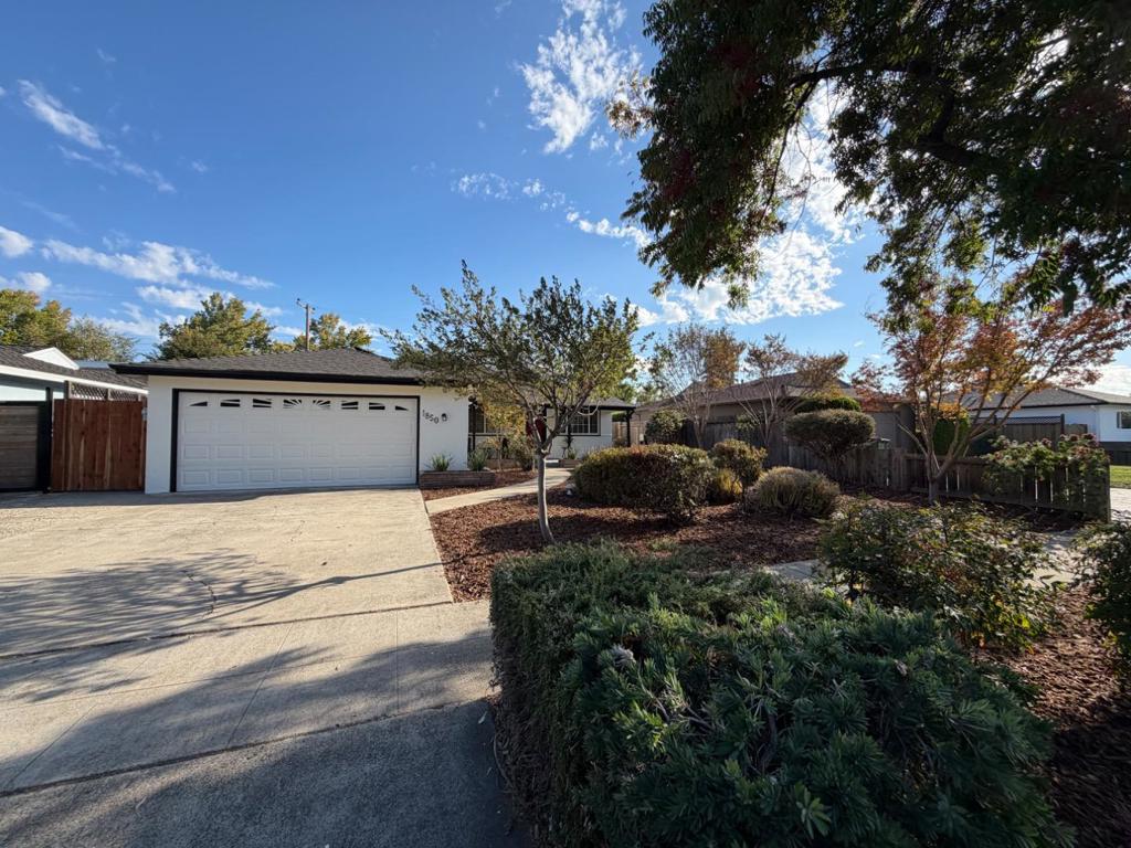 1850 Comstock Lane Property Photo 2