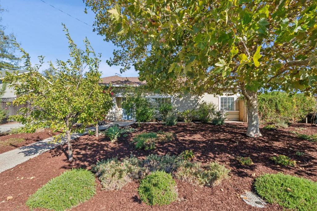 1021 Carola Avenue Property Photo 1