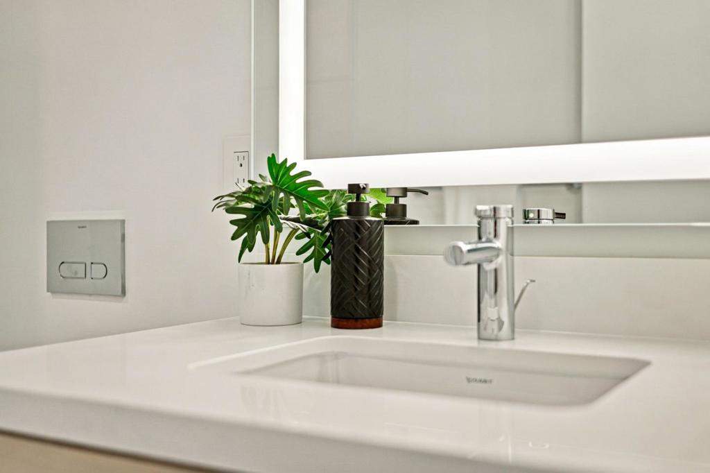 3928 Caxton Court Property Photo 46