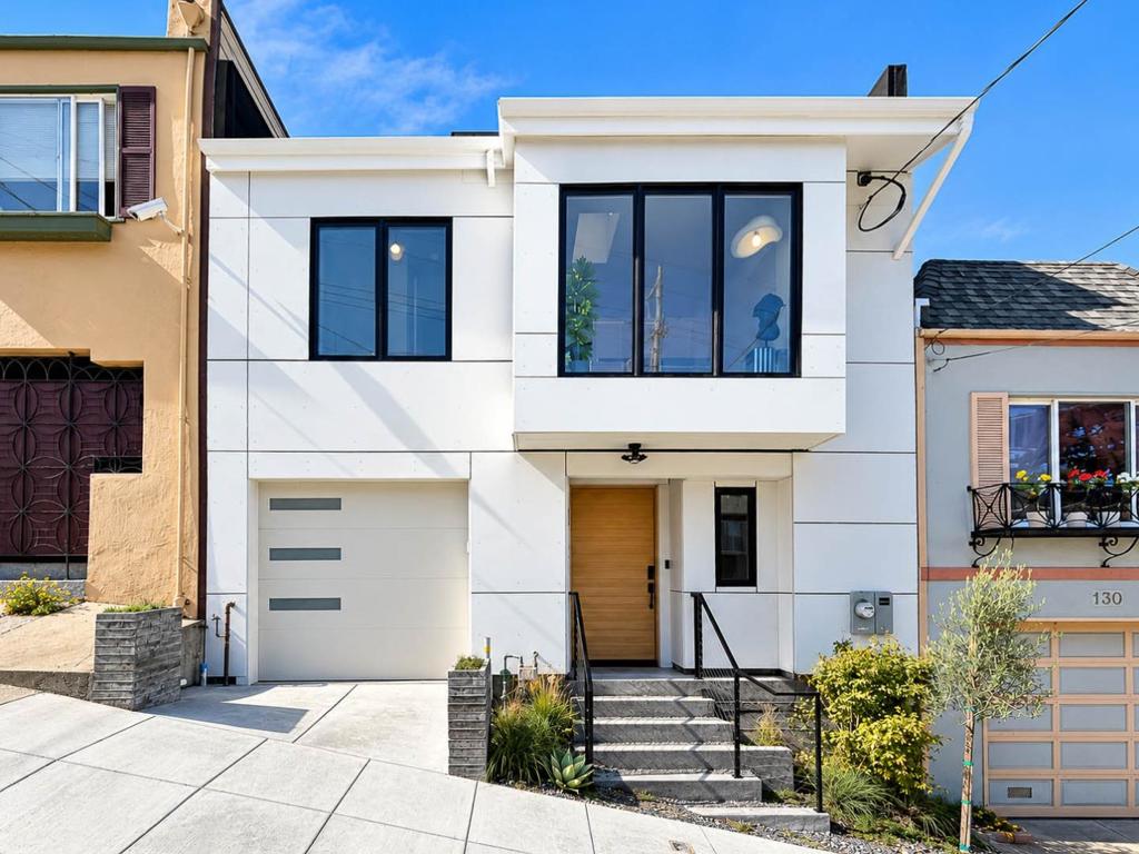 134 Athens Street Property Photo 7