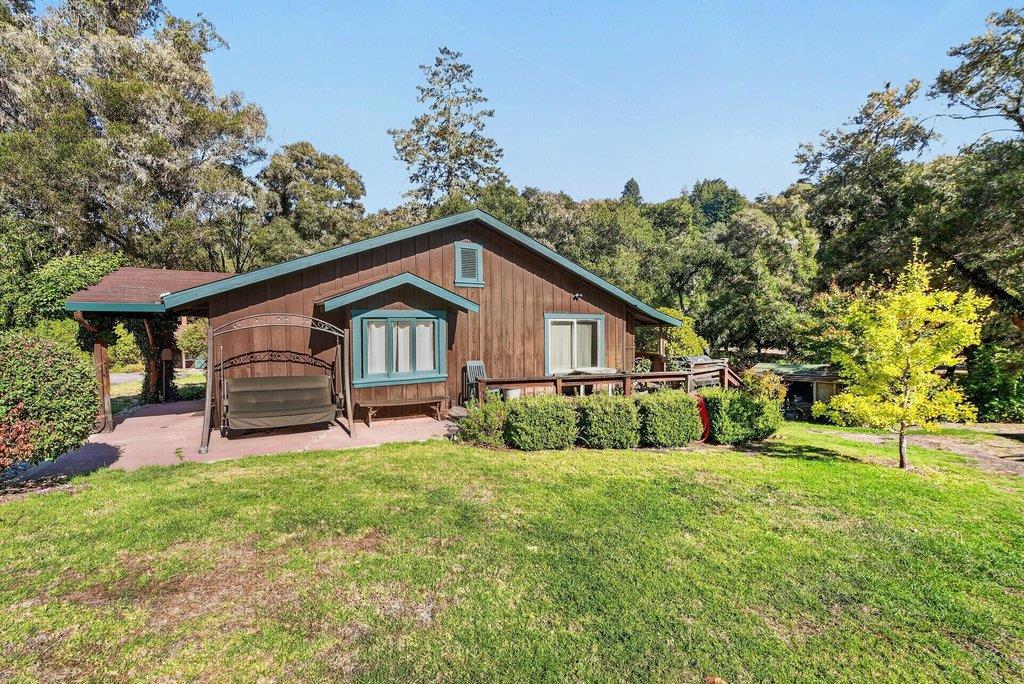 2225 Trout Gulch Road Property Photo 6