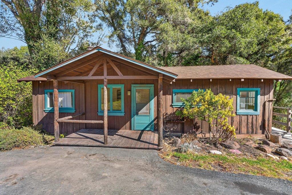 2225 Trout Gulch Road Property Photo 8