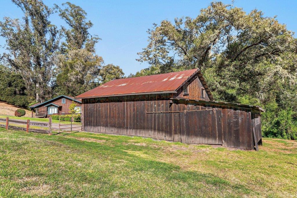 2225 Trout Gulch Road Property Photo 9