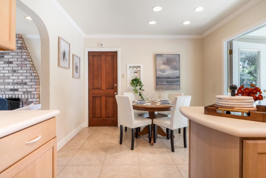 512 Edgemar Property Photo 10