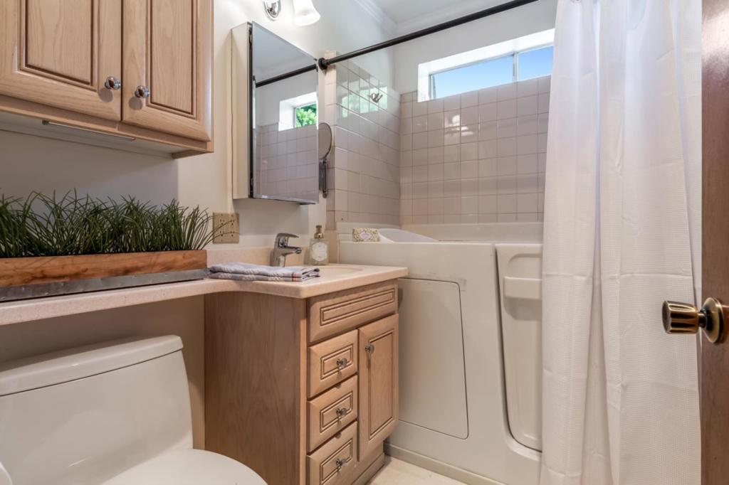 512 Edgemar Property Photo 22