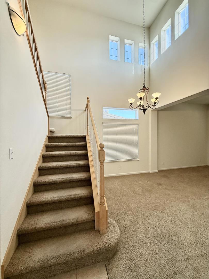 1359 Jenner Drive Property Photo 5