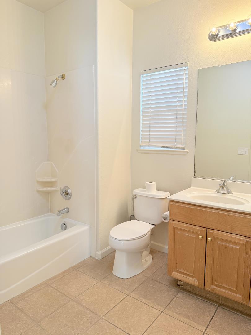 1359 Jenner Drive Property Photo 9