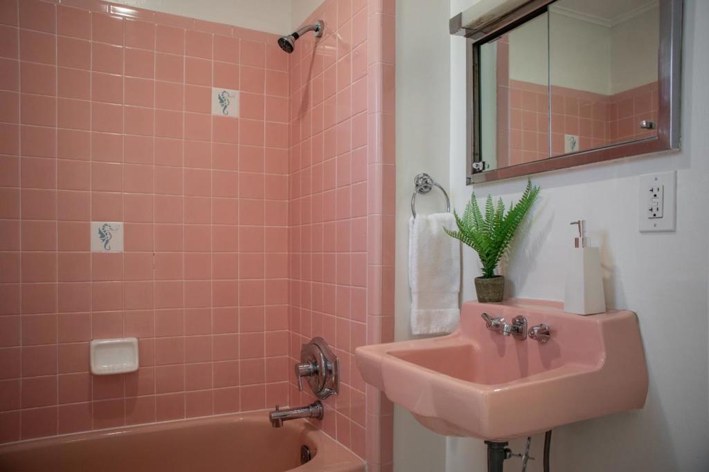 934 S Delaware Street Property Photo 35