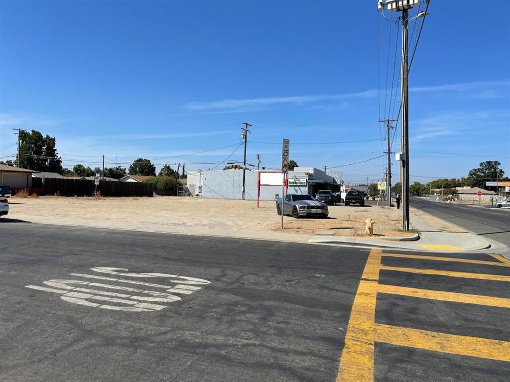 0 Hollister & Central St Property Photo 2