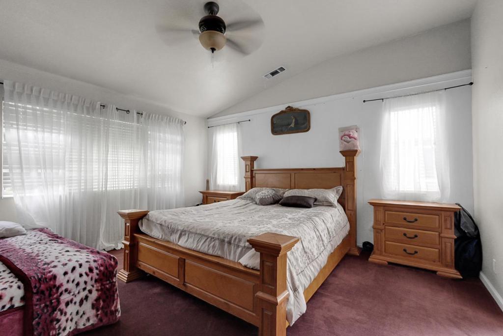 825 Rolling Oak Court Property Photo 11