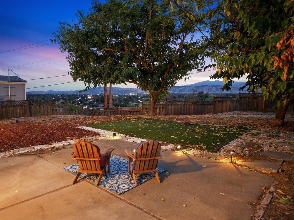 690 Bold Court Property Photo 2