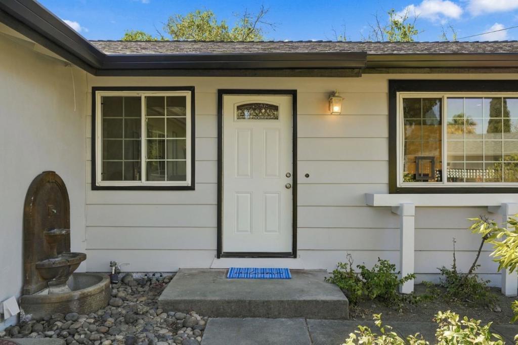 690 Bold Court Property Photo 9