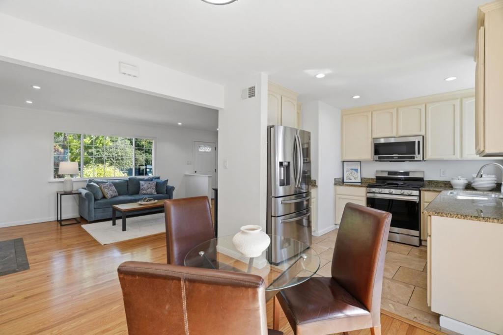 690 Bold Court Property Photo 13