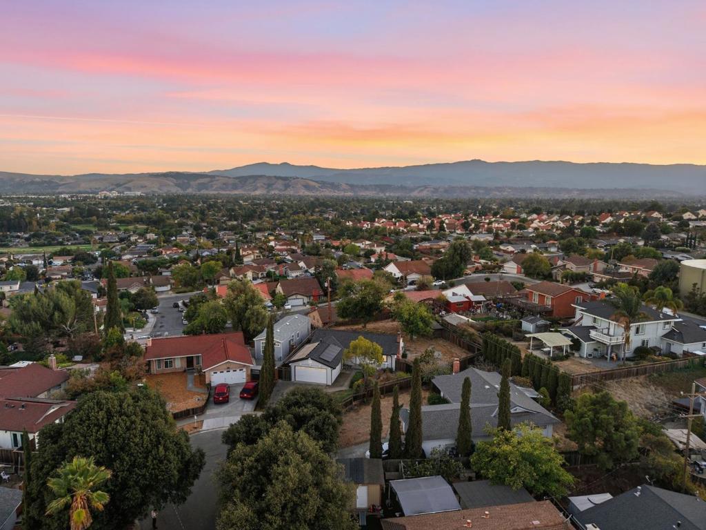 690 Bold Court Property Photo 38