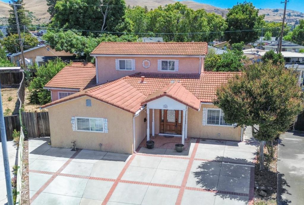 1483 Mercury Court Property Photo 1