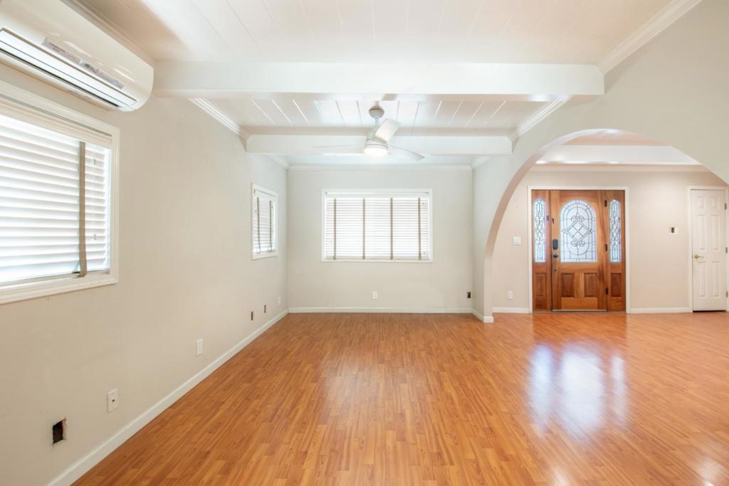 1483 Mercury Court Property Photo 2