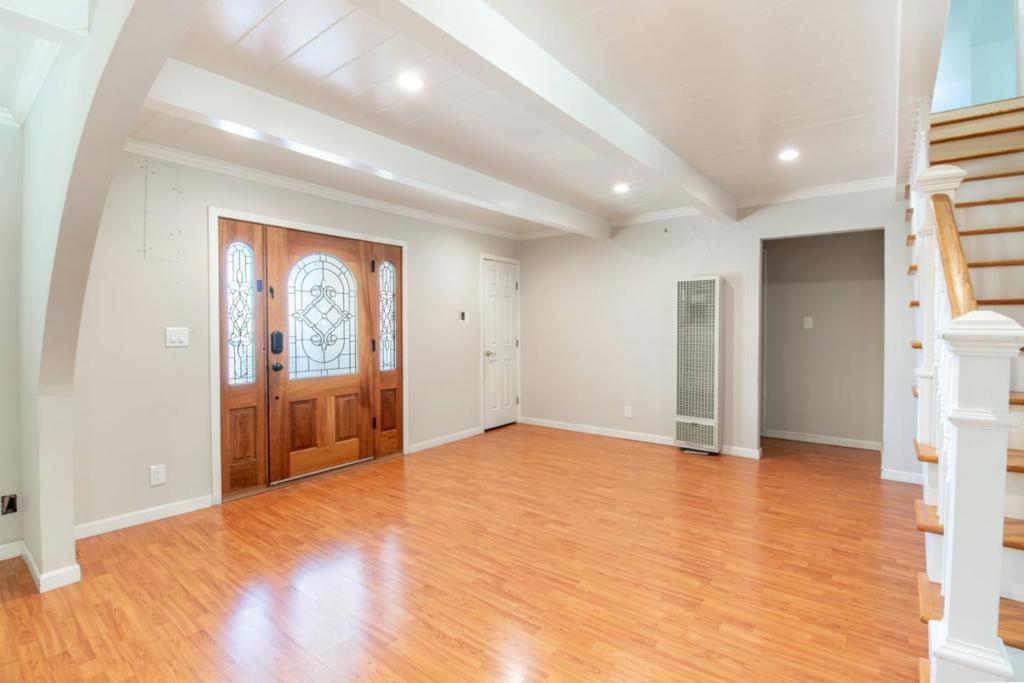 1483 Mercury Court Property Photo 4