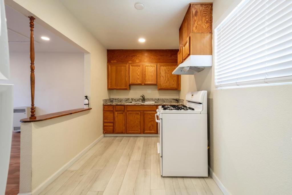 1483 Mercury Court Property Photo 25